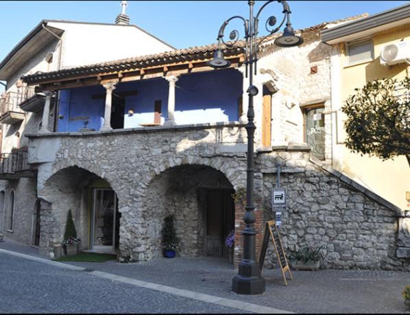 I Tre Archi Apartment Grottaminarda Bagian luar foto