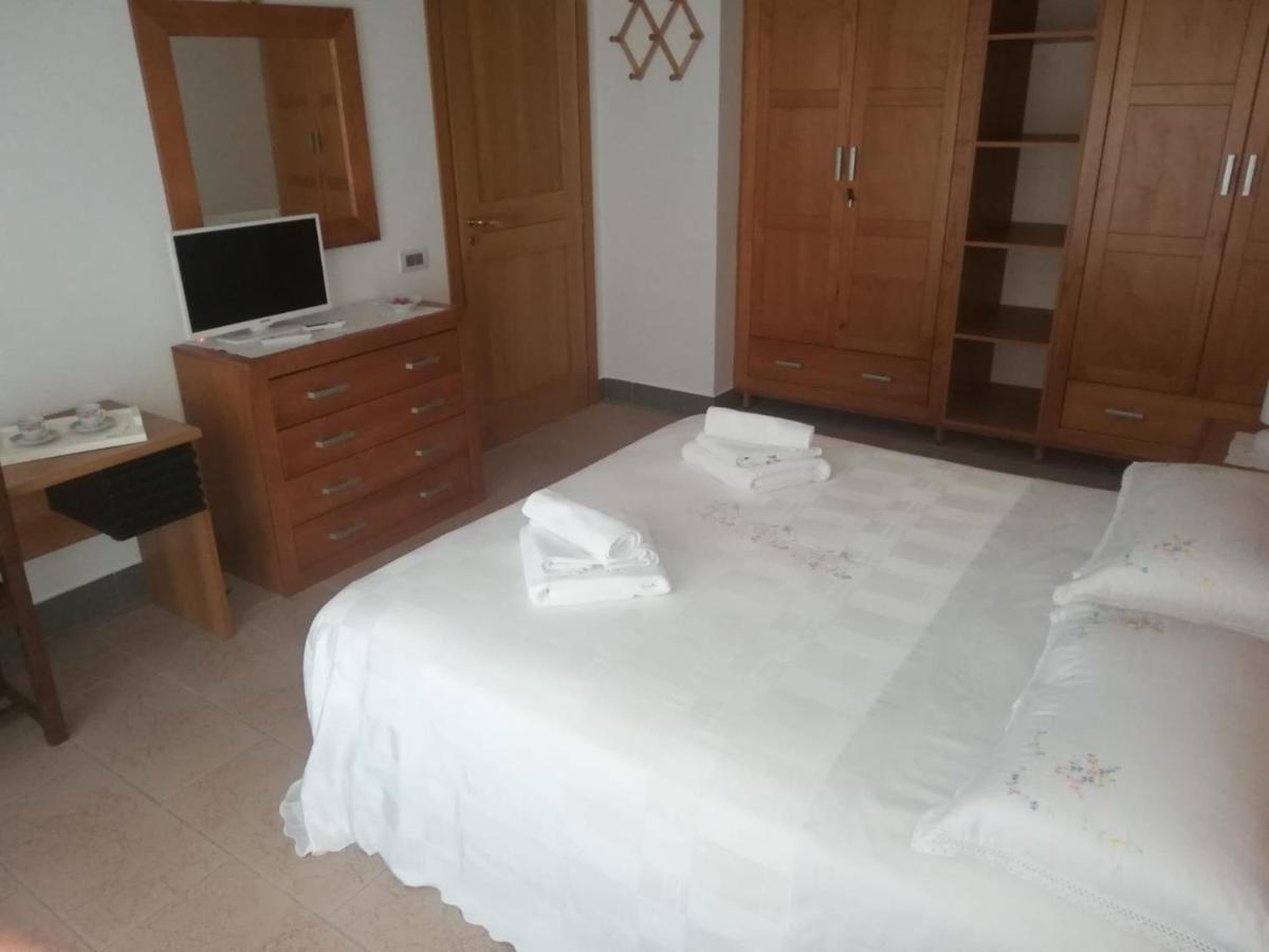 I Tre Archi Apartment Grottaminarda Bagian luar foto